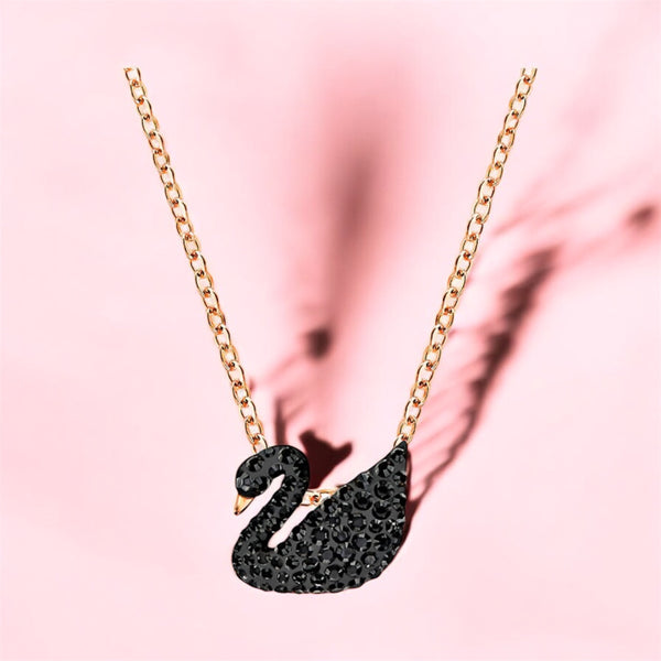 Collier Cygne noir en métal doré rose 🖤